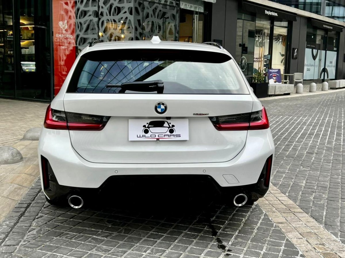 BMW 330 Touring miniatura 5
