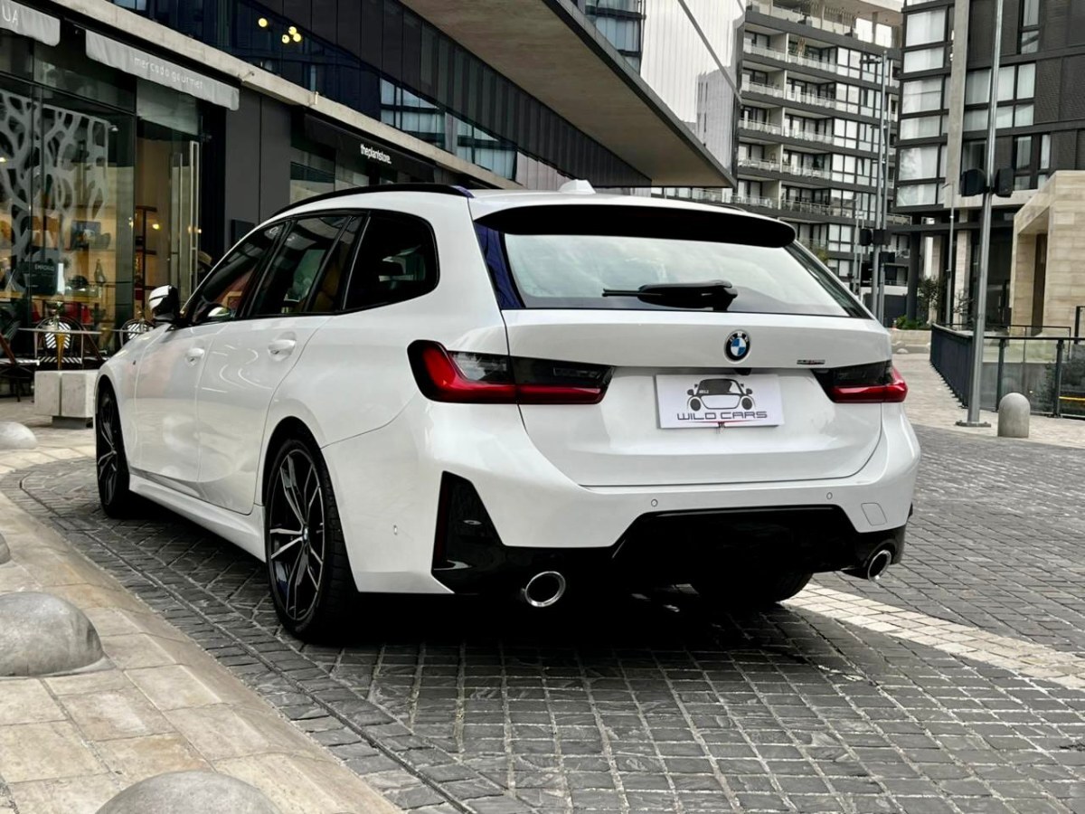 BMW 330 Touring miniatura 6