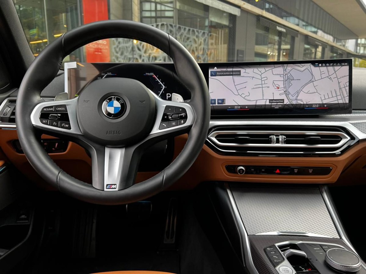 BMW 330 Touring miniatura 9
