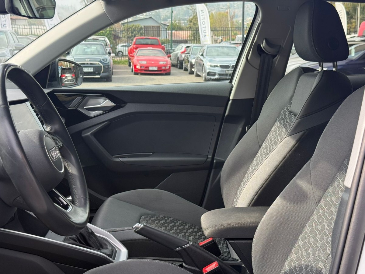 2024 Audi A1 miniatura 9