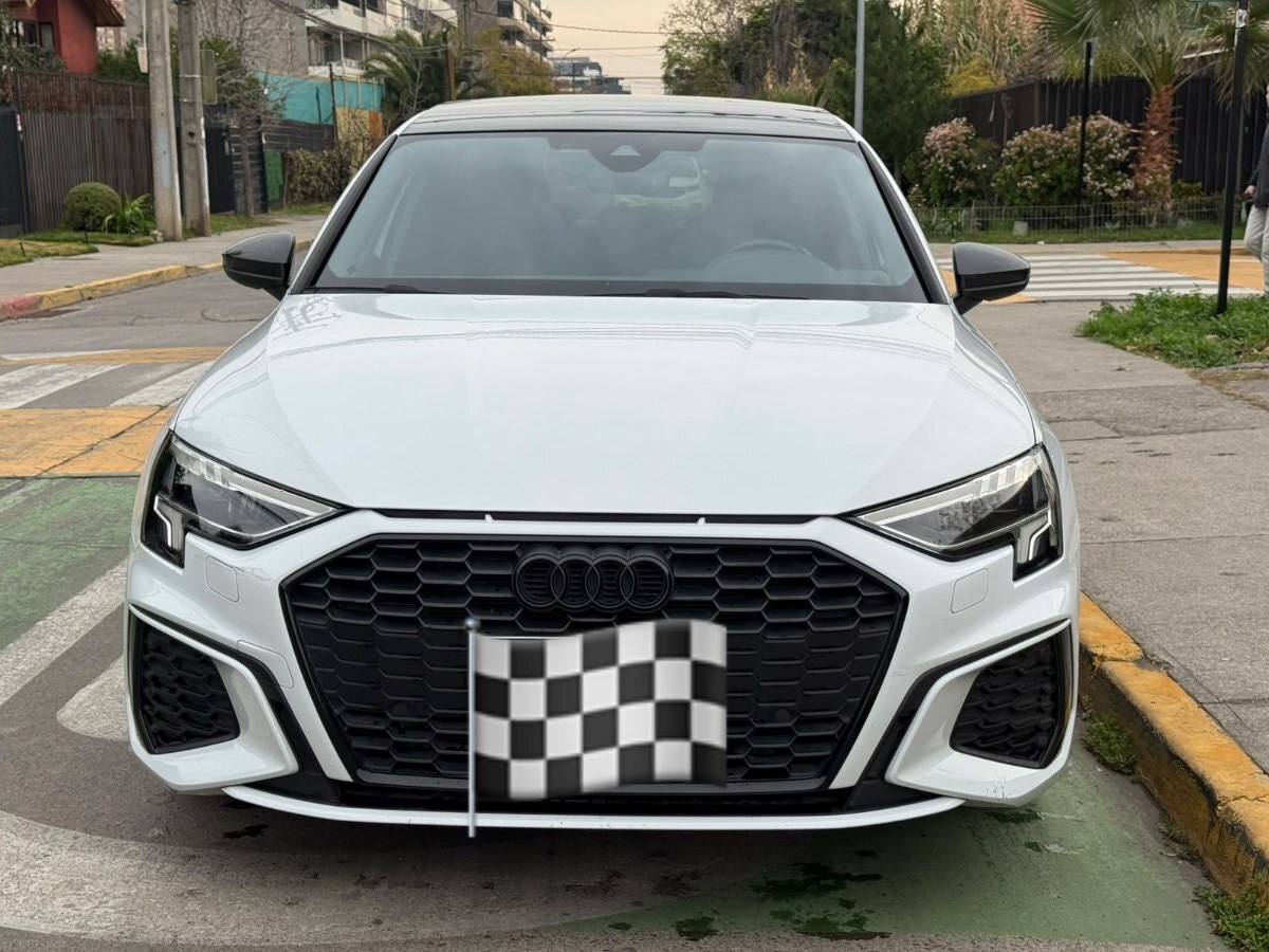 2024 Audi A3 Sedan miniatura 2