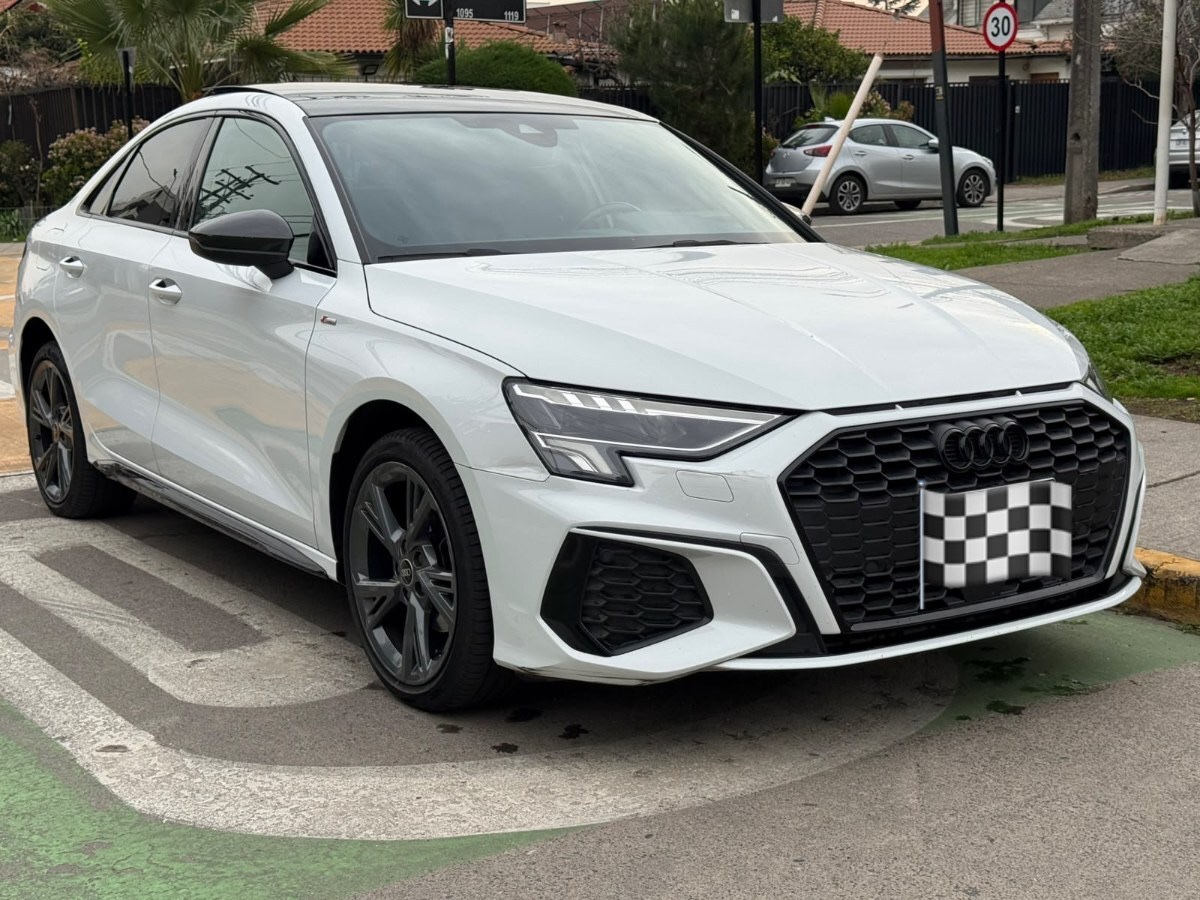 2024 Audi A3 Sedan miniatura 3