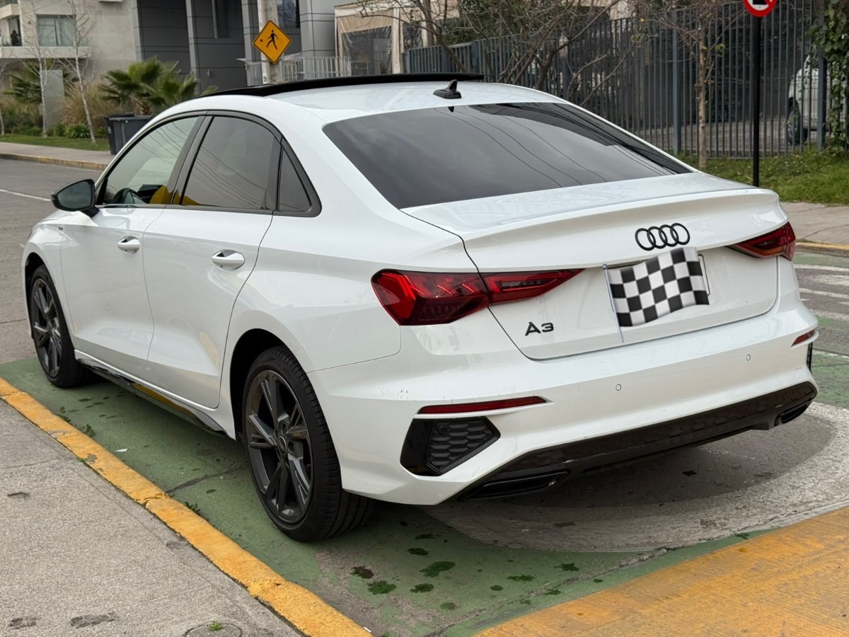 2024 Audi A3 Sedan miniatura 7