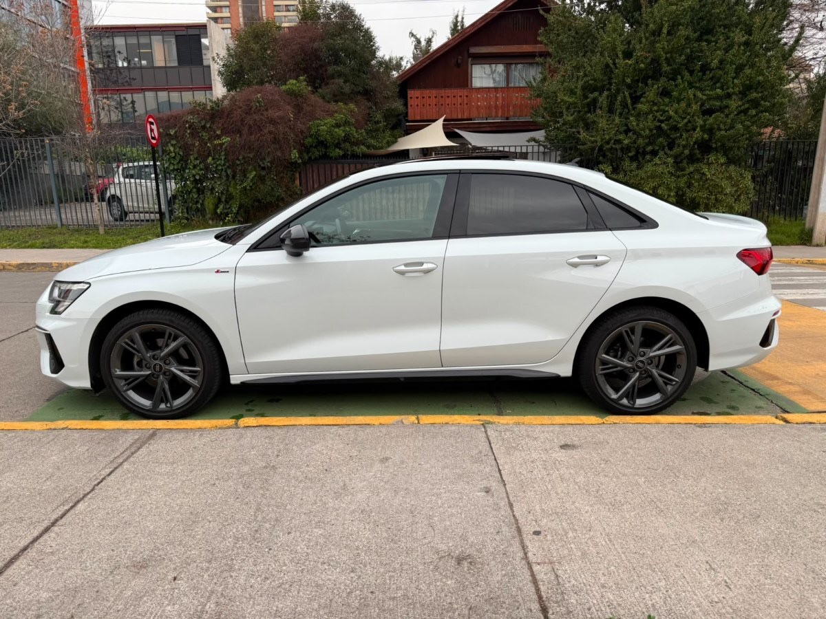 2024 Audi A3 Sedan miniatura 8