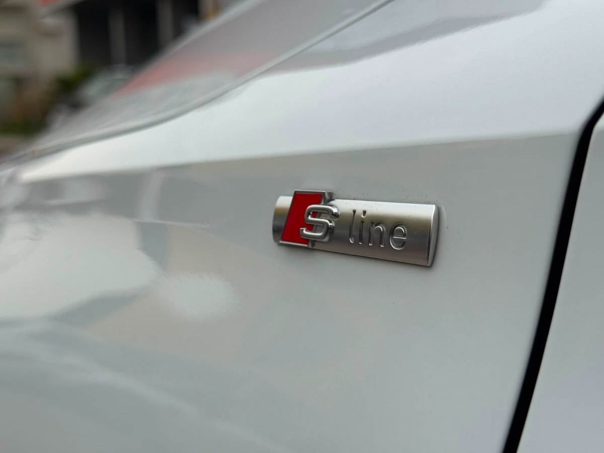 2024 Audi A3 Sedan miniatura 9