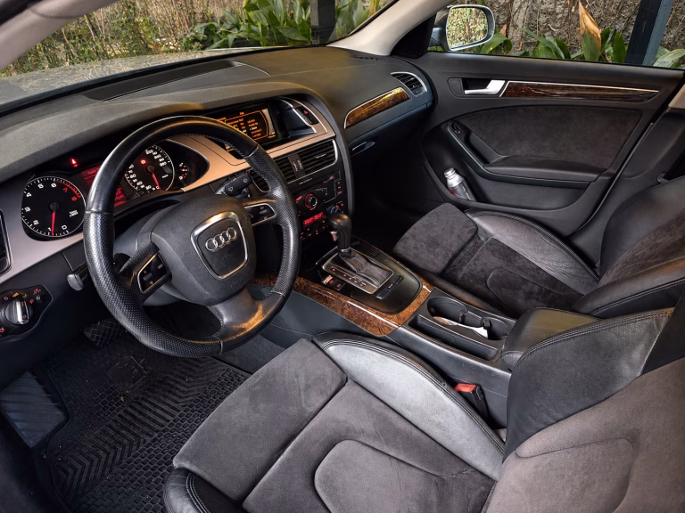 2010 Audi A4 miniatura 6