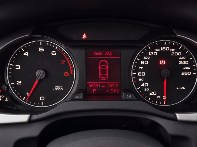 2010 Audi A4 miniatura 7