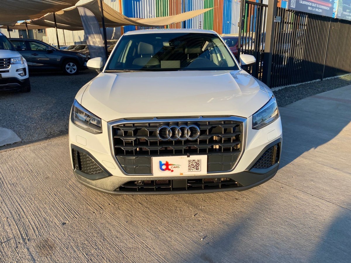 2022 Audi Q2 miniatura 2