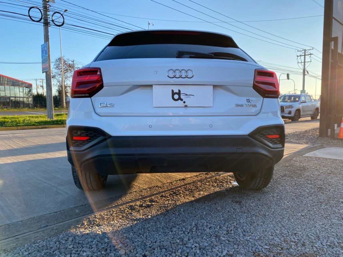 2022 Audi Q2 miniatura 5