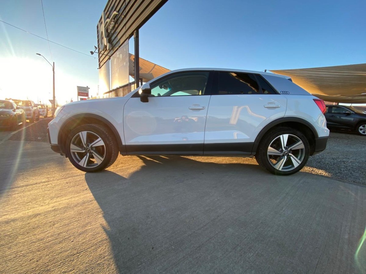 2022 Audi Q2 miniatura 6