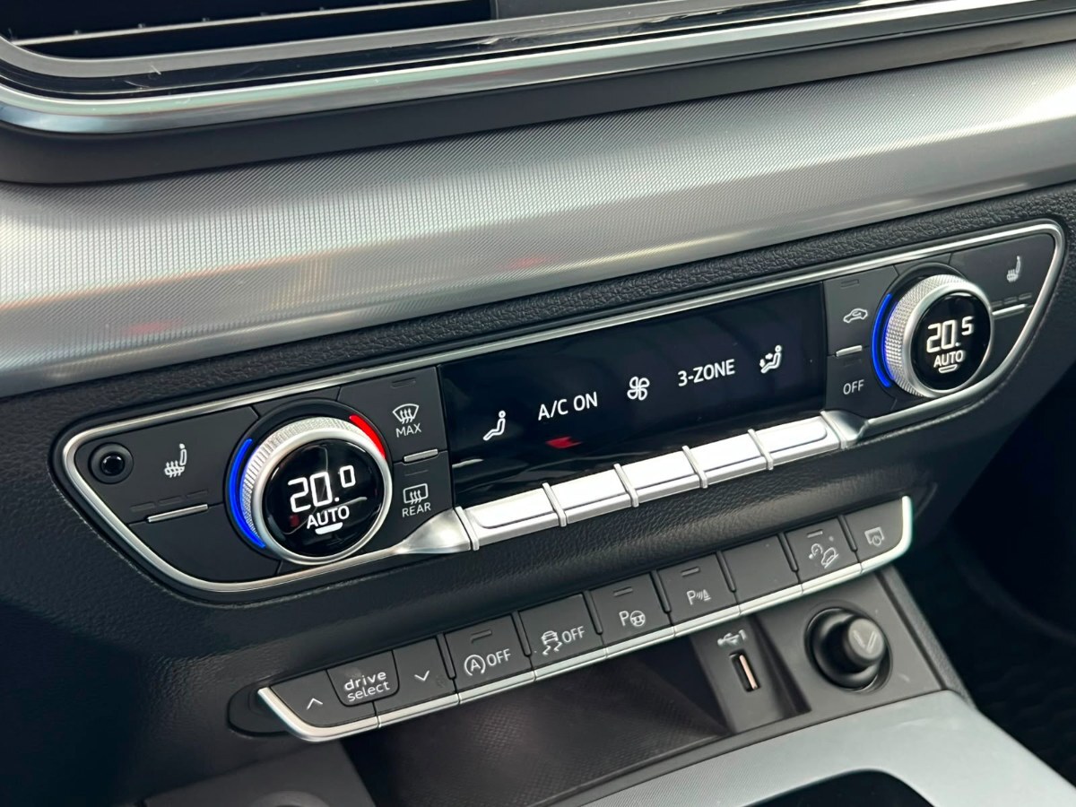 2024 Audi Q5 Sportback 45 TFSI miniatura 11