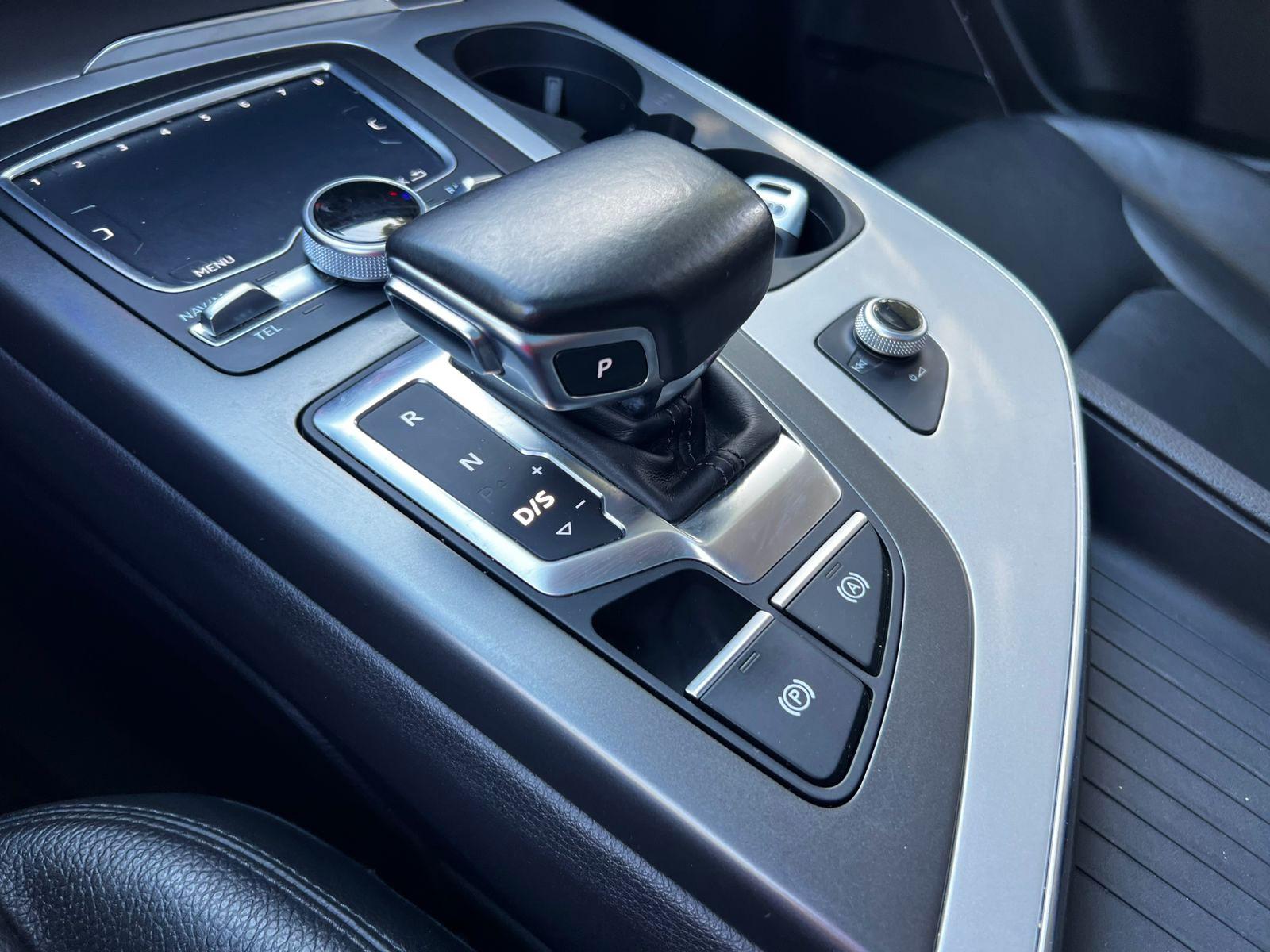 2017 Audi Q7 miniatura 12