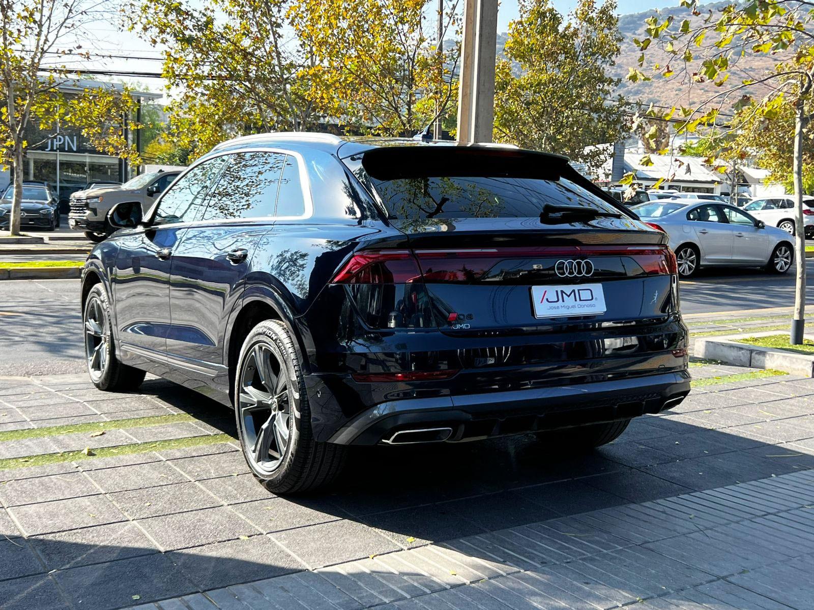 2025 Audi Q8 miniatura 6