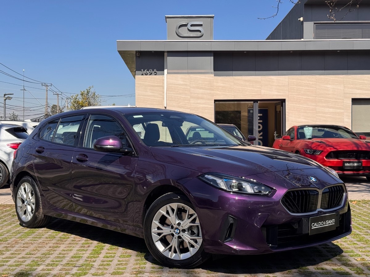 2025 BMW 118 miniatura 7