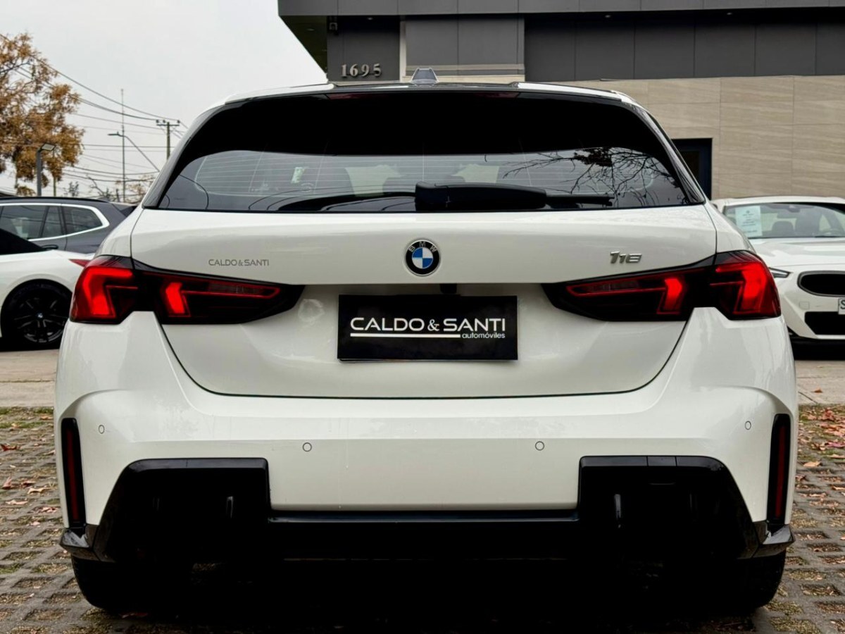 2025 BMW 118 M Sport miniatura 4