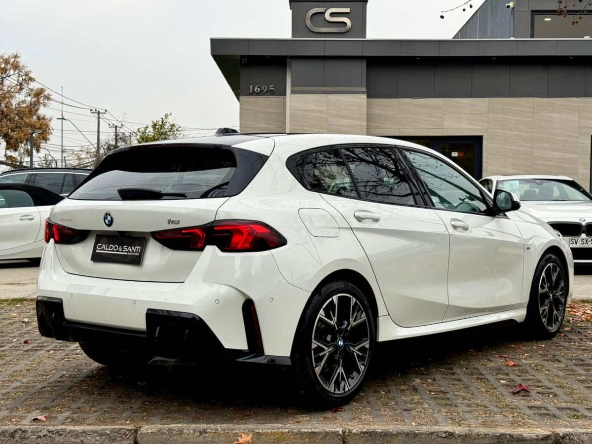 2025 BMW 118 M Sport miniatura 5