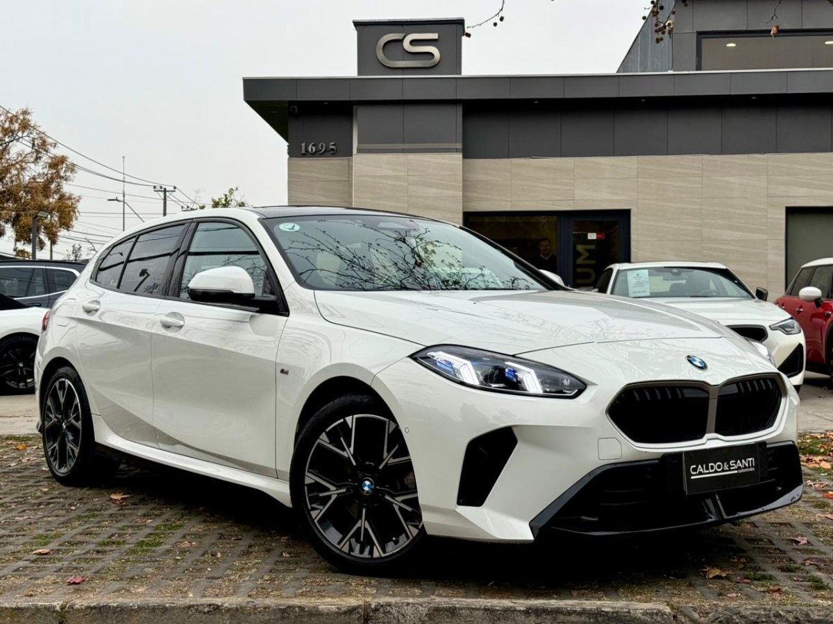 2025 BMW 118 M Sport miniatura 7