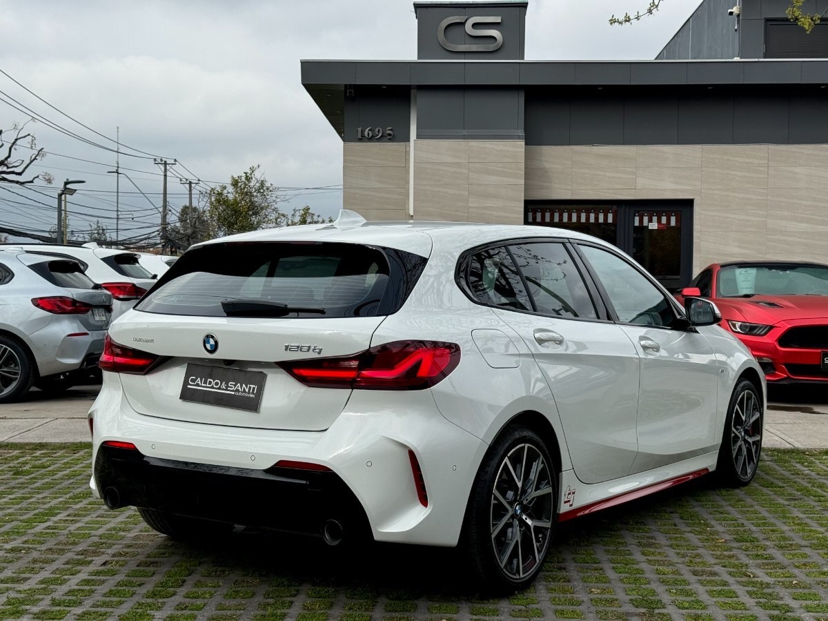 2024 BMW 128 Ti miniatura 5