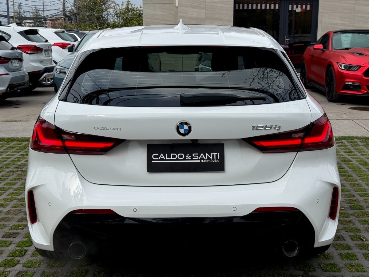 2024 BMW 128 Ti miniatura 6