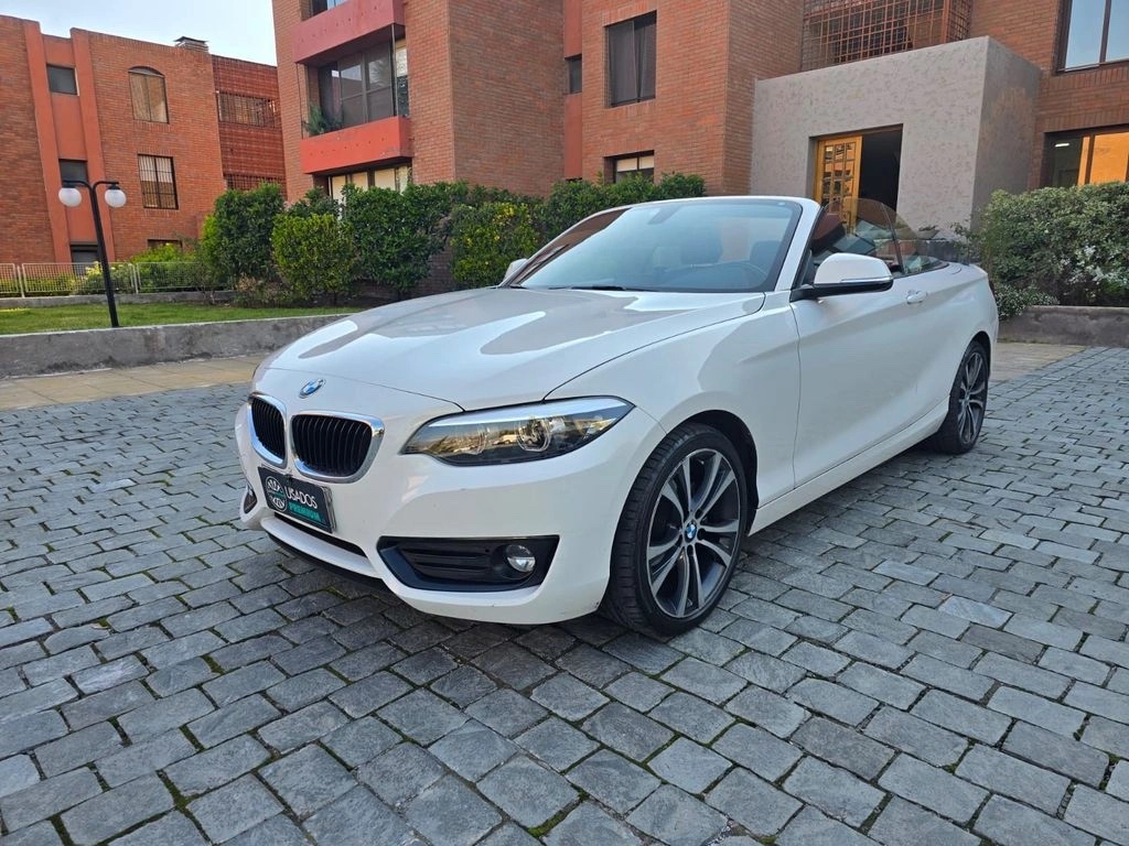 2021 BMW 220 imagen 1