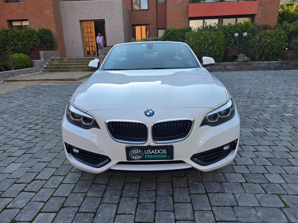 2021 BMW 220 miniatura 2