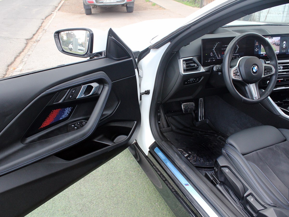 2025 BMW 220 miniatura 17