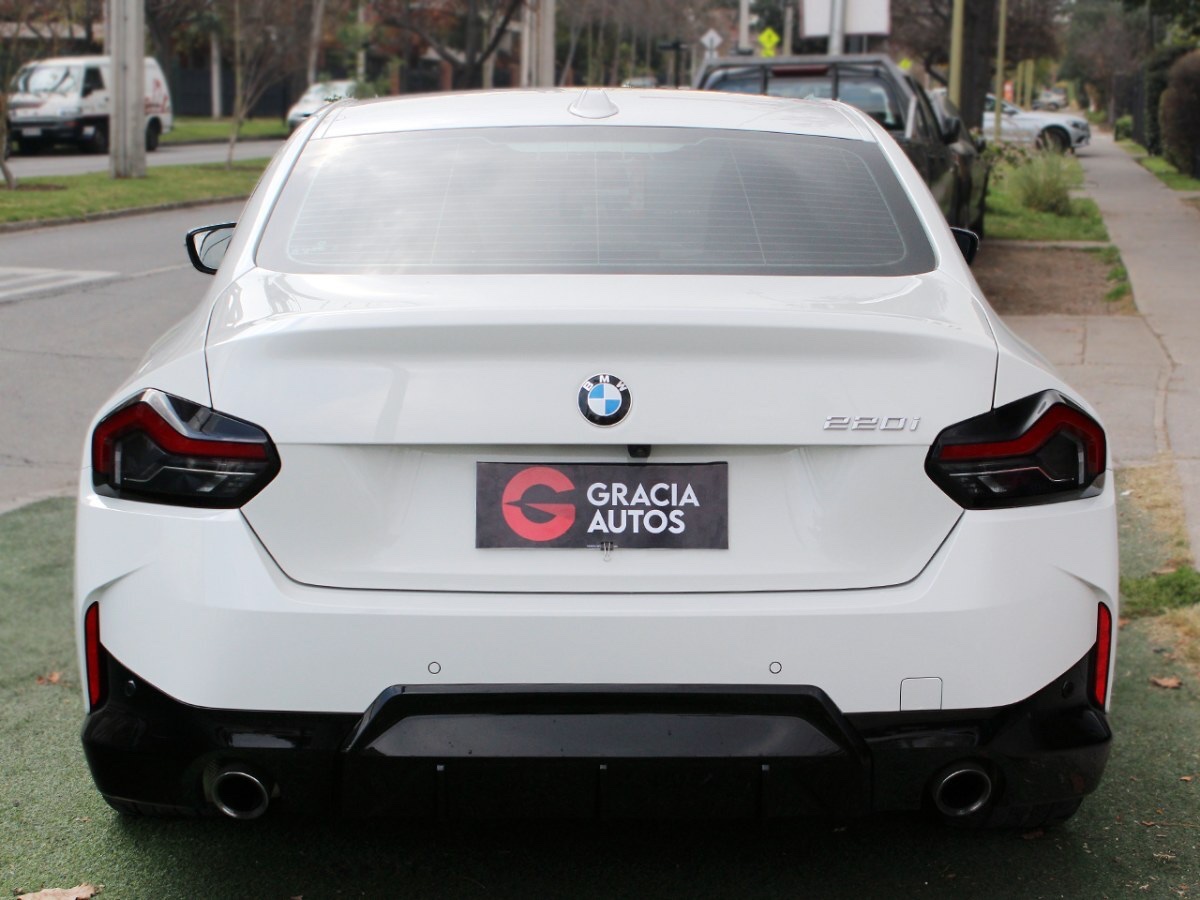 2025 BMW 220 miniatura 5