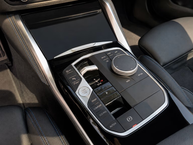 2024 BMW 220i miniatura 17