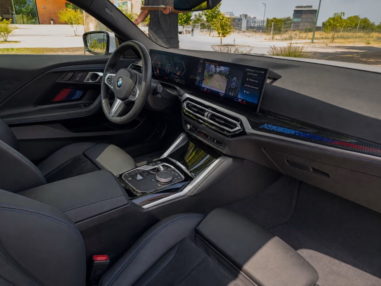2024 BMW 220i miniatura 18