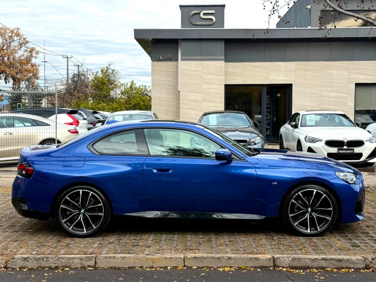 2024 BMW 220i Coupe miniatura 6