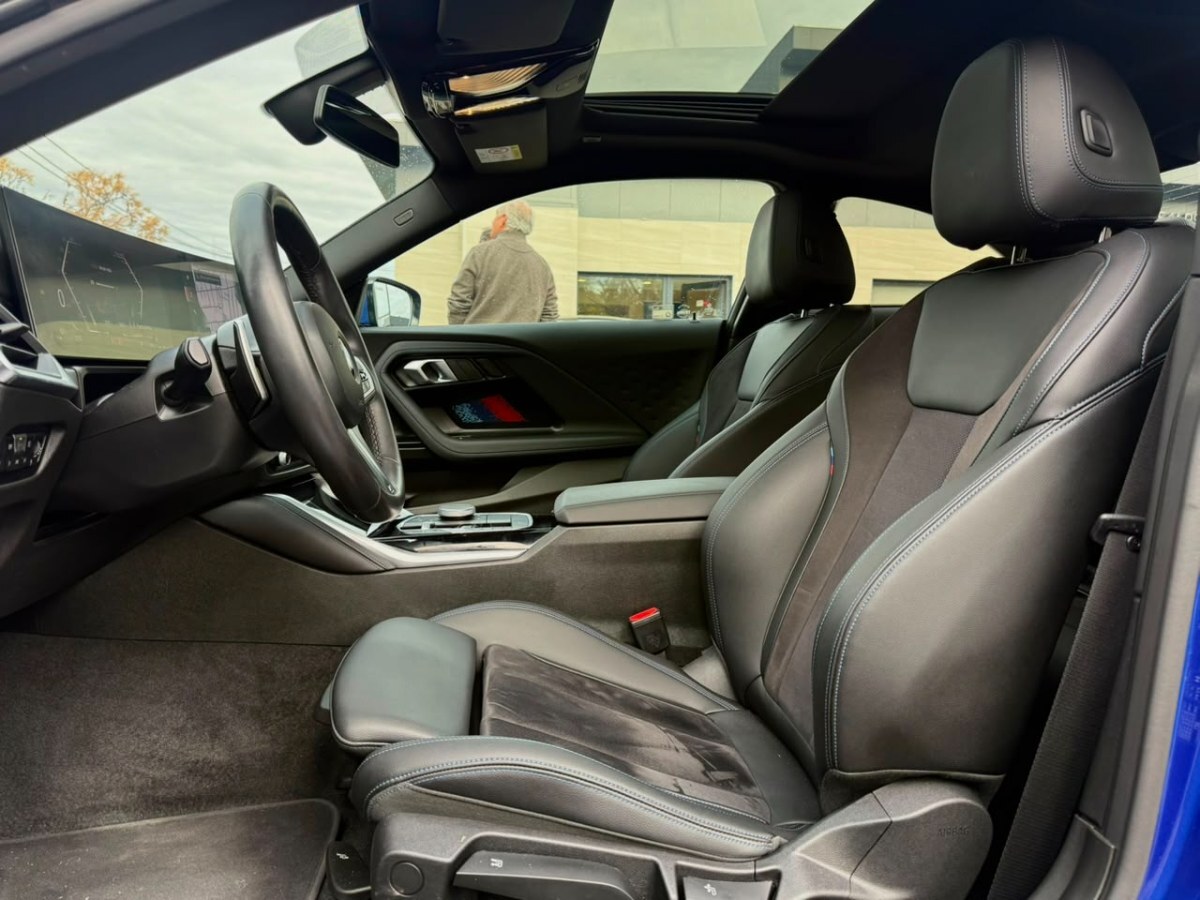 2024 BMW 220i Coupe miniatura 9
