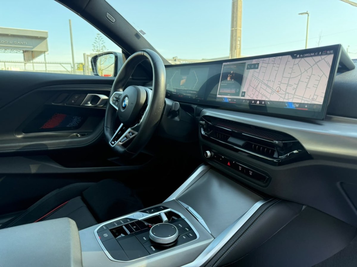 2025 BMW 220i M Sport miniatura 13