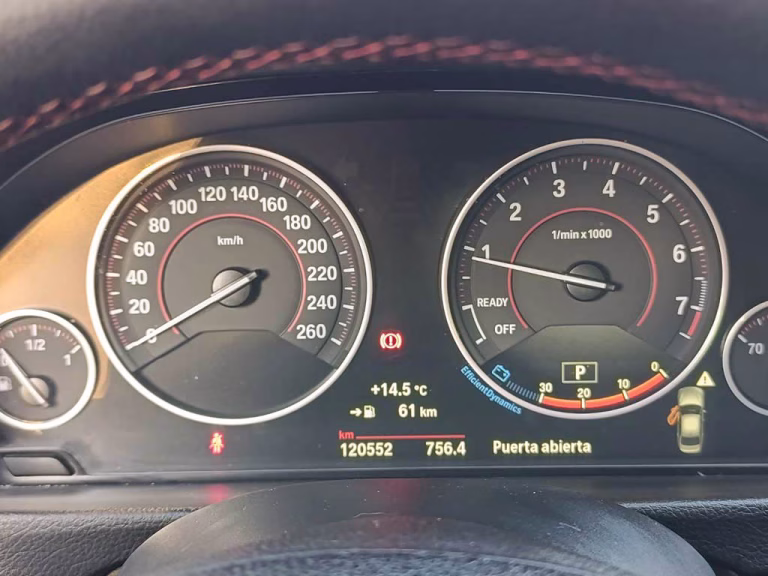 2017 BMW 318i miniatura 7