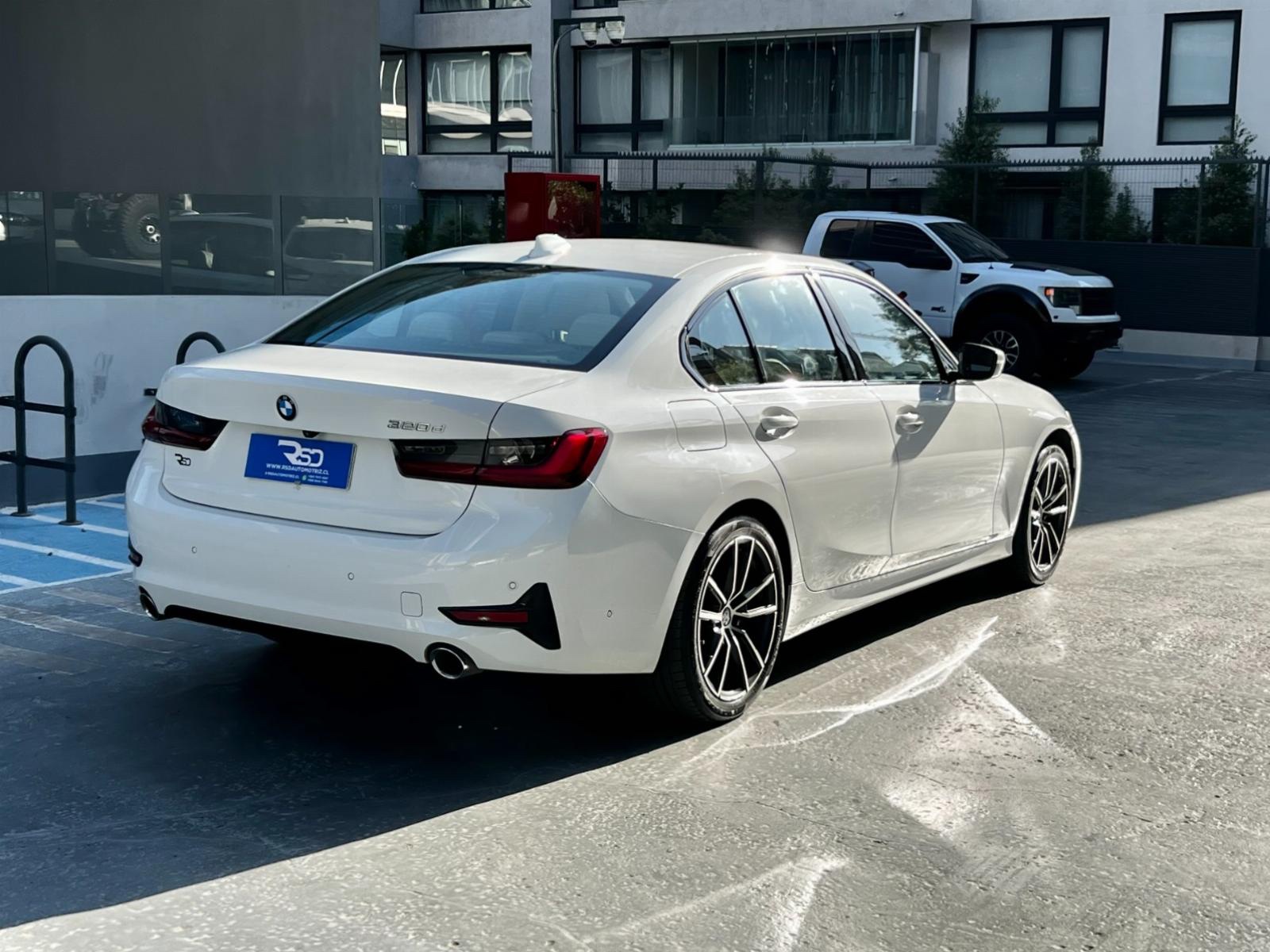 2023 BMW 320D miniatura 4