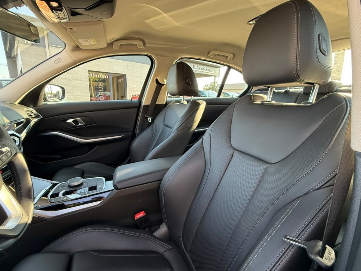 2024 BMW 320i miniatura 13