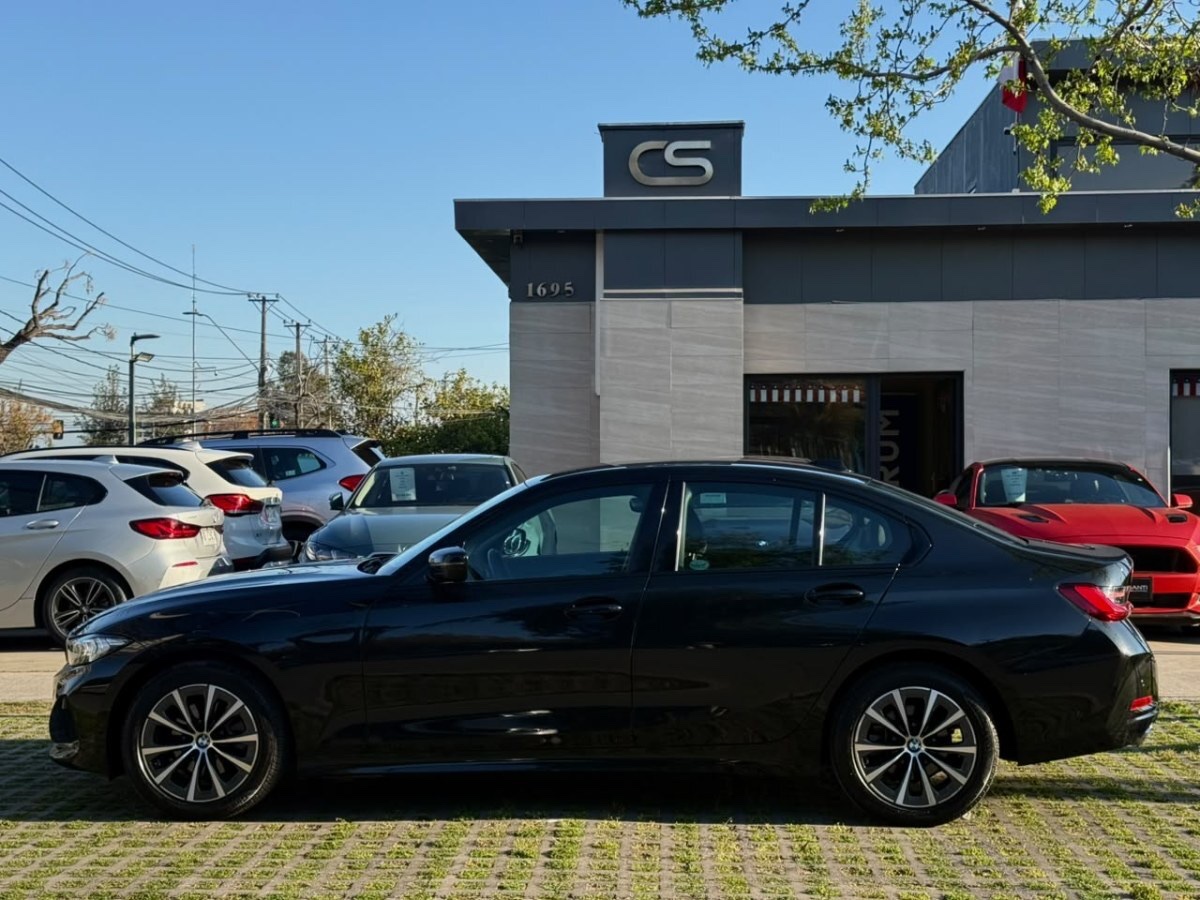 2024 BMW 320i miniatura 2