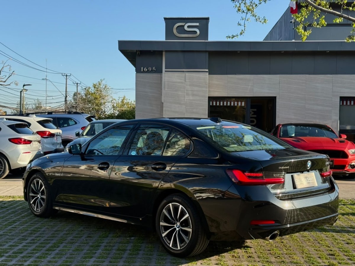 2024 BMW 320i miniatura 3