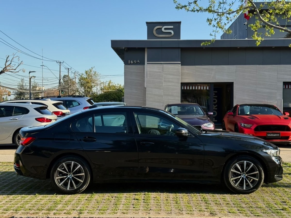 2024 BMW 320i miniatura 6