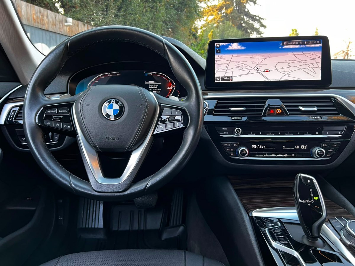 2022 BMW 520 D miniatura 10