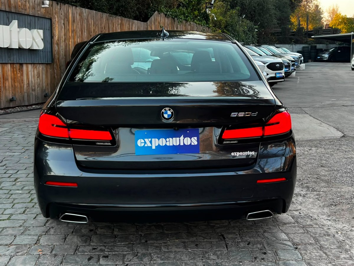 2022 BMW 520 D miniatura 5