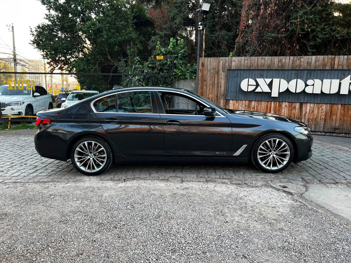 2022 BMW 520 D miniatura 7