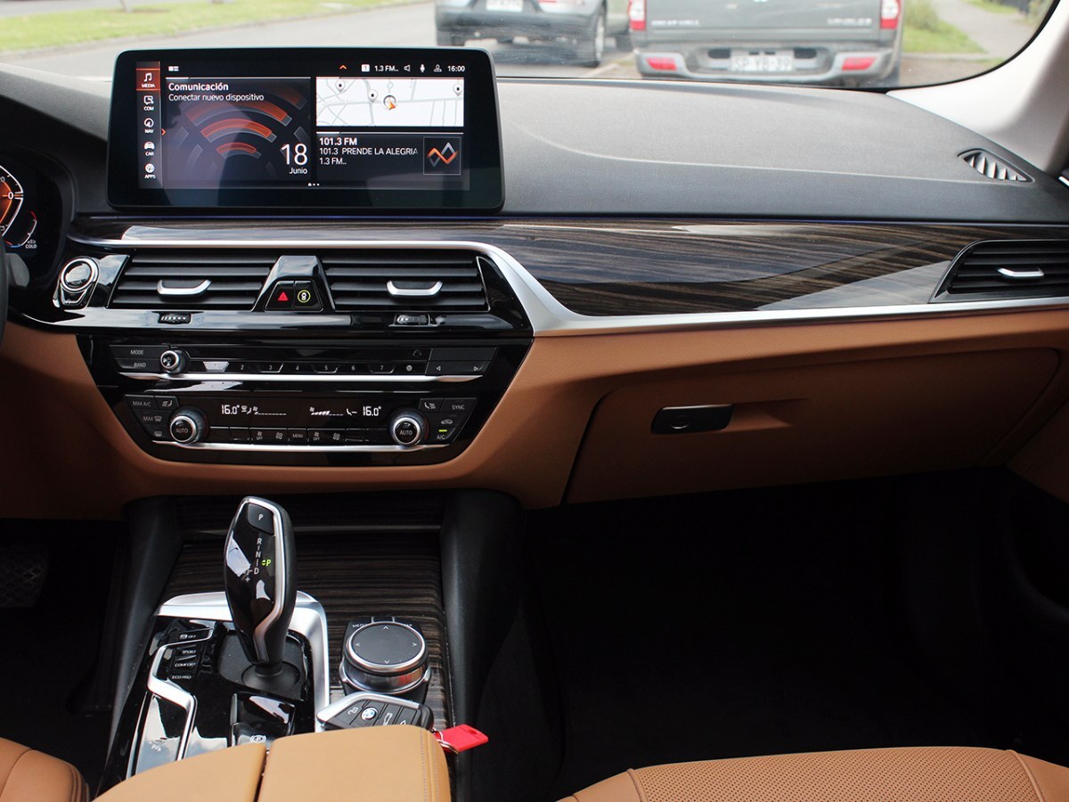 2023 BMW 520D miniatura 8