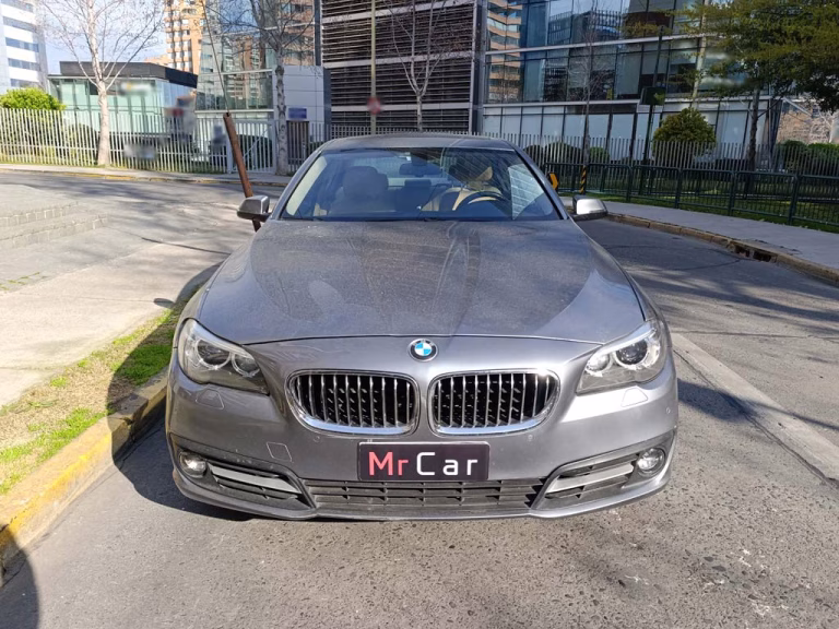 2015 BMW 520i imagen 1