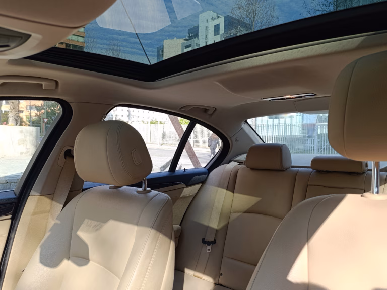 2015 BMW 520i miniatura 10