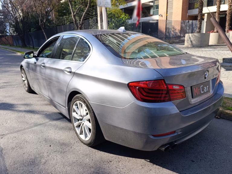 2015 BMW 520i miniatura 4