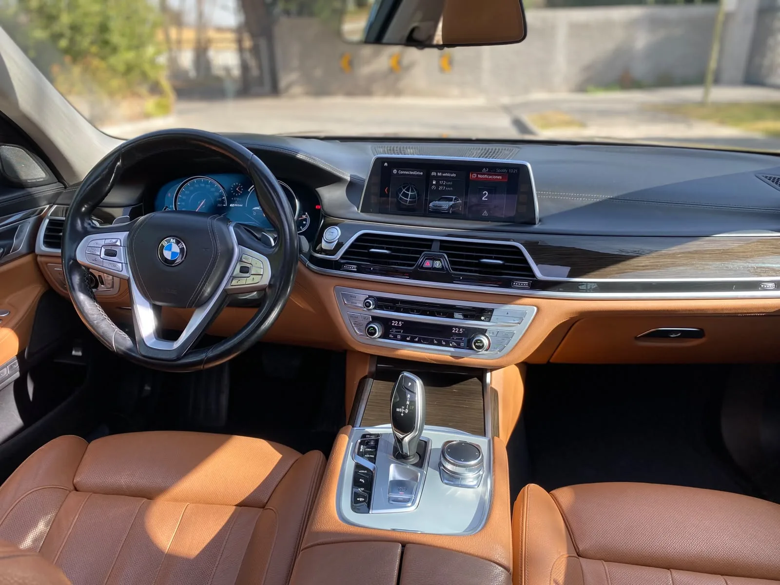 2018 BMW 740 miniatura 12