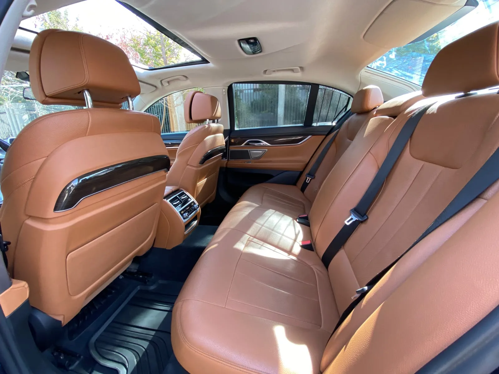2018 BMW 740 miniatura 13
