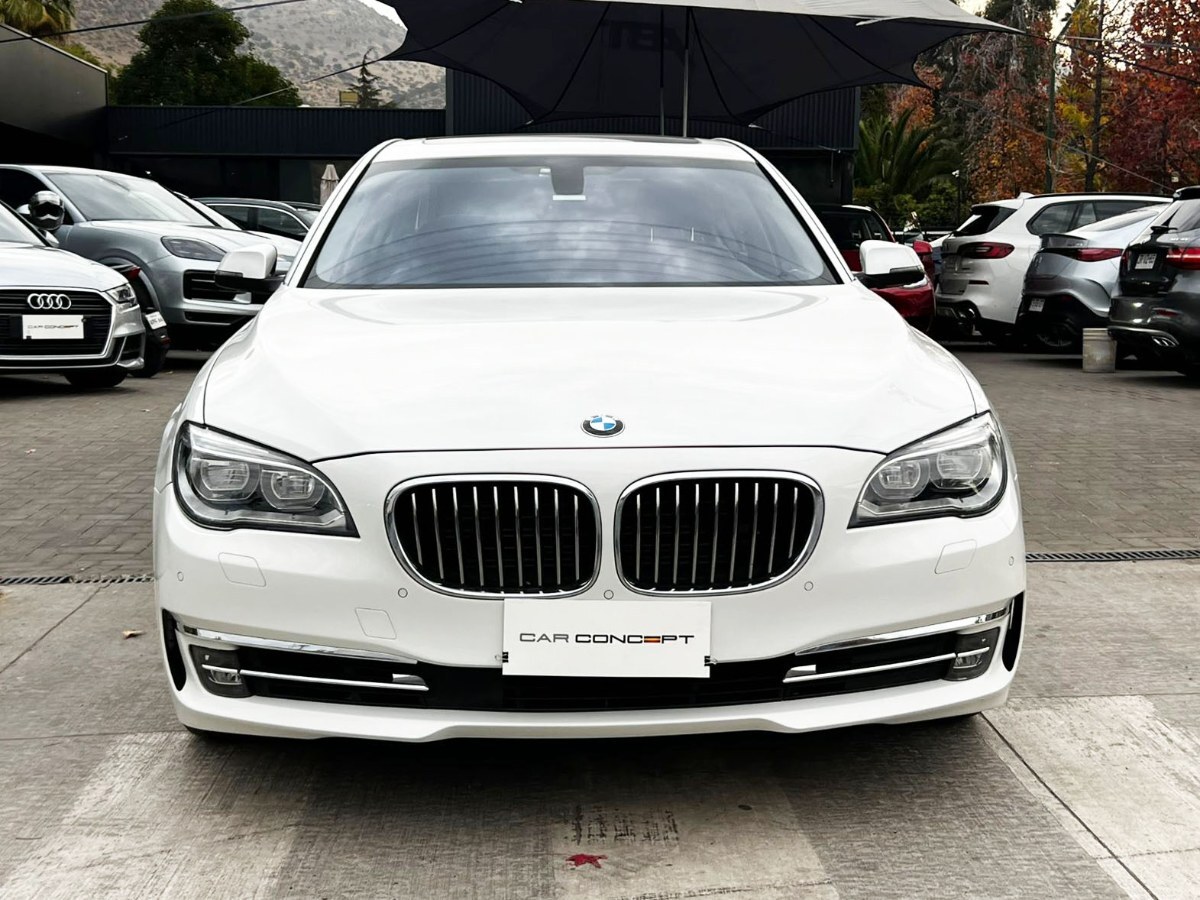 2014 BMW 740 Hybrid miniatura 2