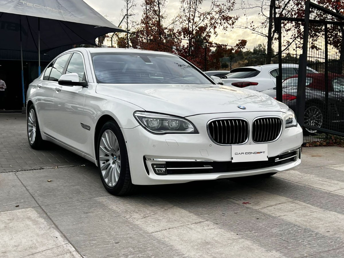 2014 BMW 740 Hybrid miniatura 3