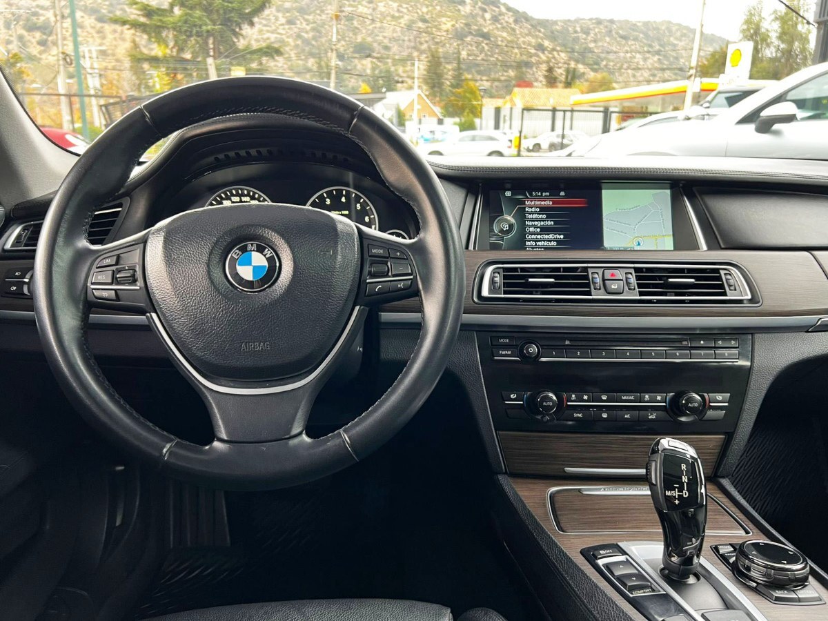 2014 BMW 740 Hybrid miniatura 9
